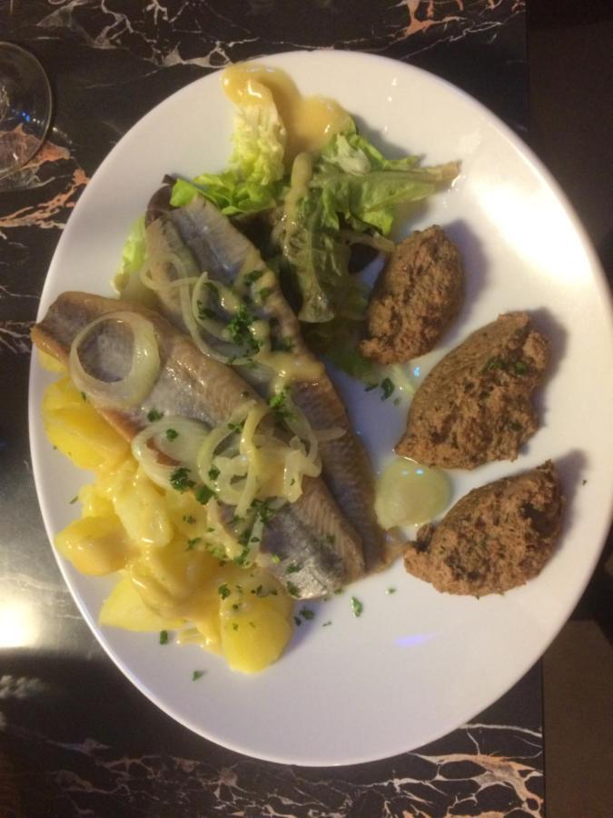 Hotel Restaurant L'Agapanthe 蓬德萨拉尔 外观 照片