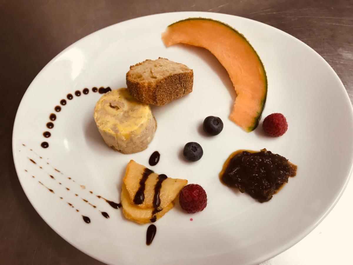 Hotel Restaurant L'Agapanthe 蓬德萨拉尔 外观 照片