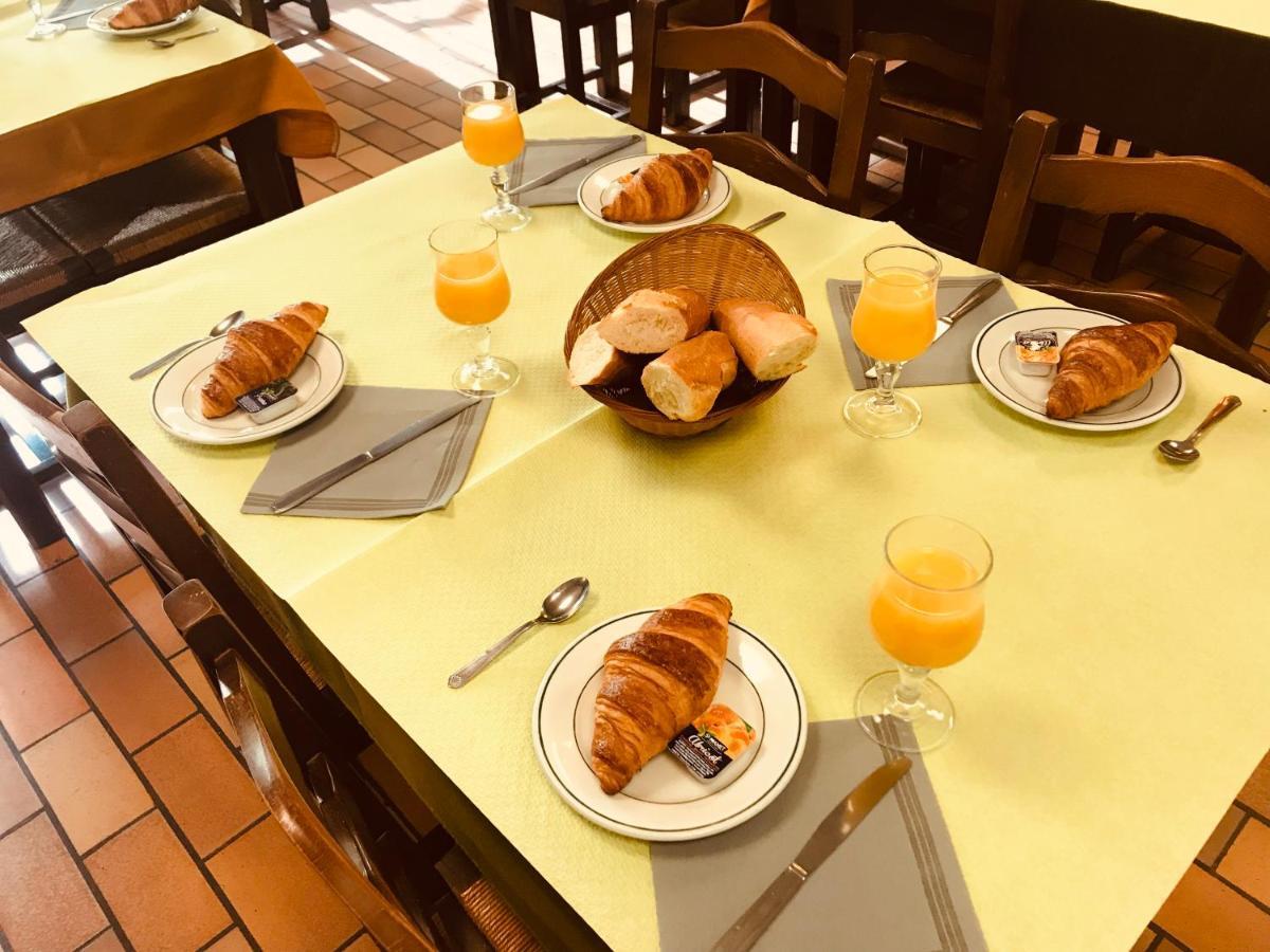 Hotel Restaurant L'Agapanthe 蓬德萨拉尔 外观 照片
